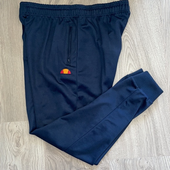 Ellesse Bertoni Joggers - Picture 2 of 6